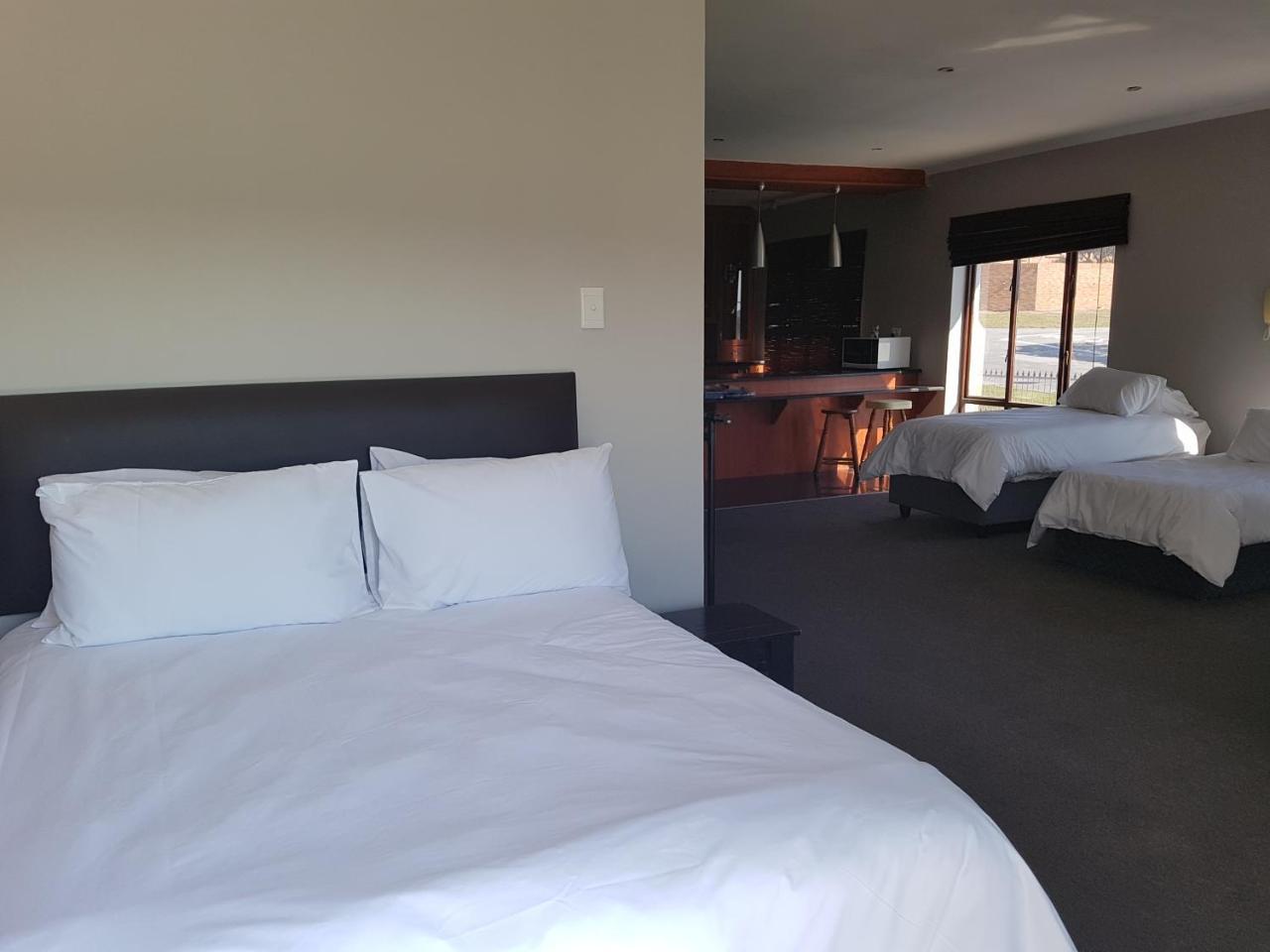 Tyday Accommodation Port Elizabeth Exterior foto